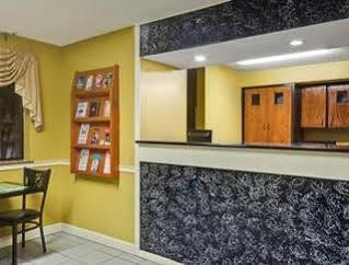 Days Inn By Wyndham Torrington Exteriér fotografie